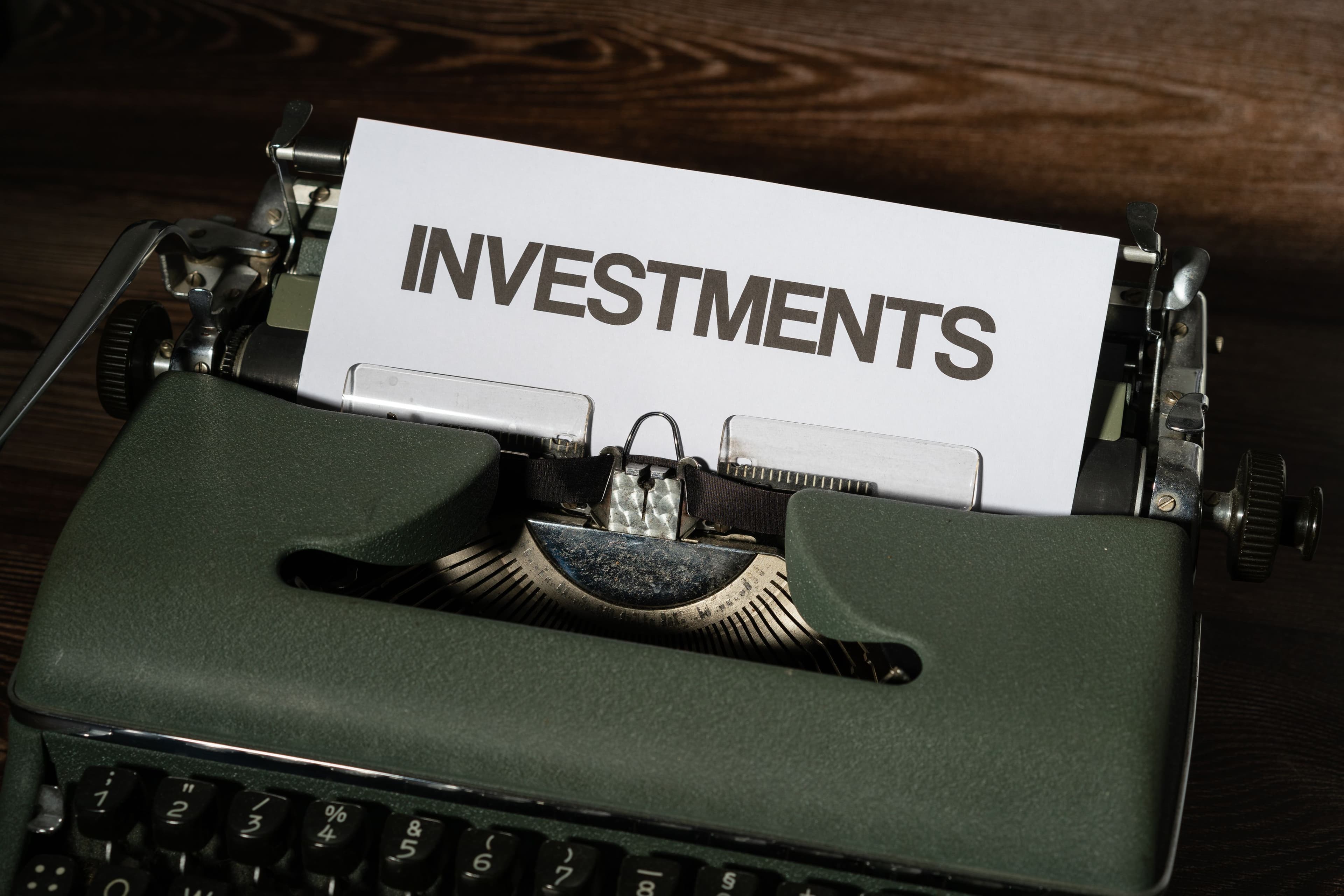 Emergency Fund vs Investing: Which Should Come First?
